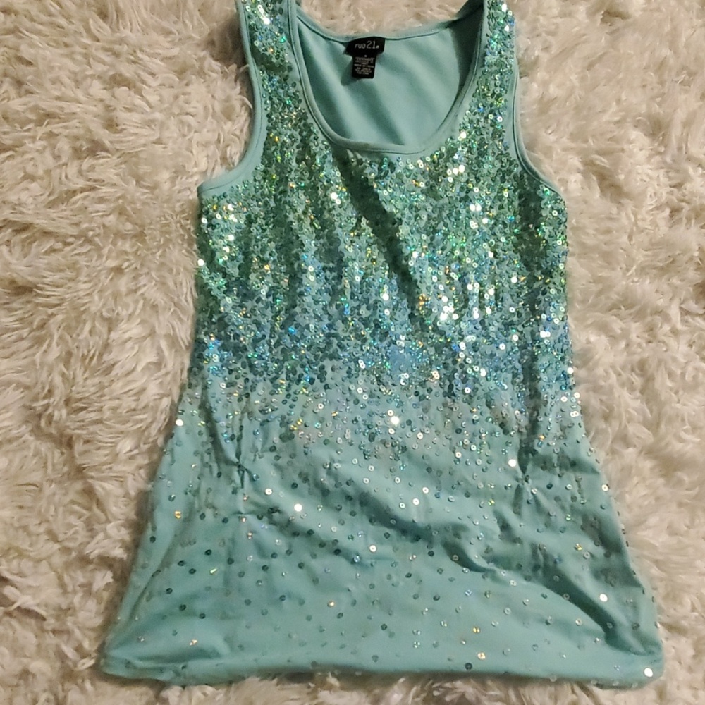 Rue21 sequin tank top size small
